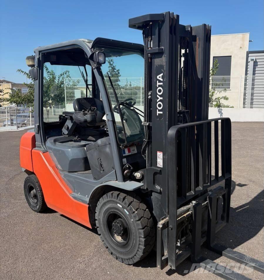 Toyota 02-8 FDF 25 Dizelski viličari