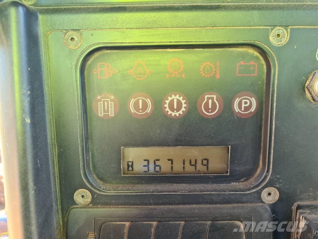 CAT D 6 N XL Buldožeri gusjeničari