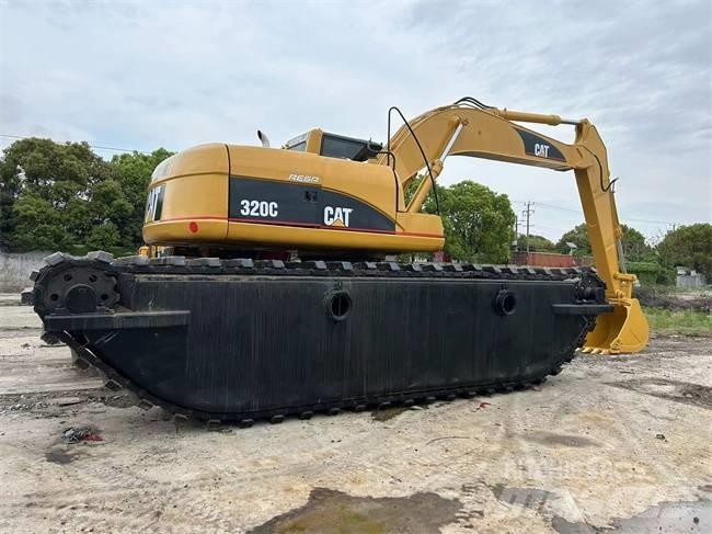 CAT 320 C Amfibijski bageri