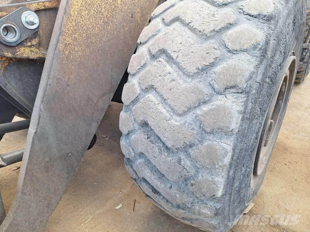 CAT 980 C Utovarivači na kotačima
