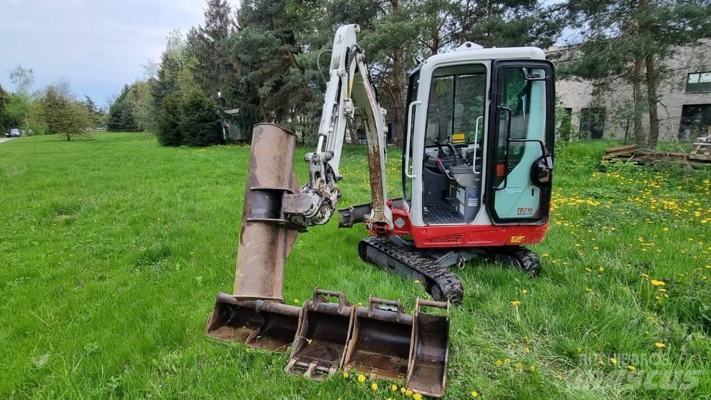 Takeuchi TB216 V4 Mini bageri <7t