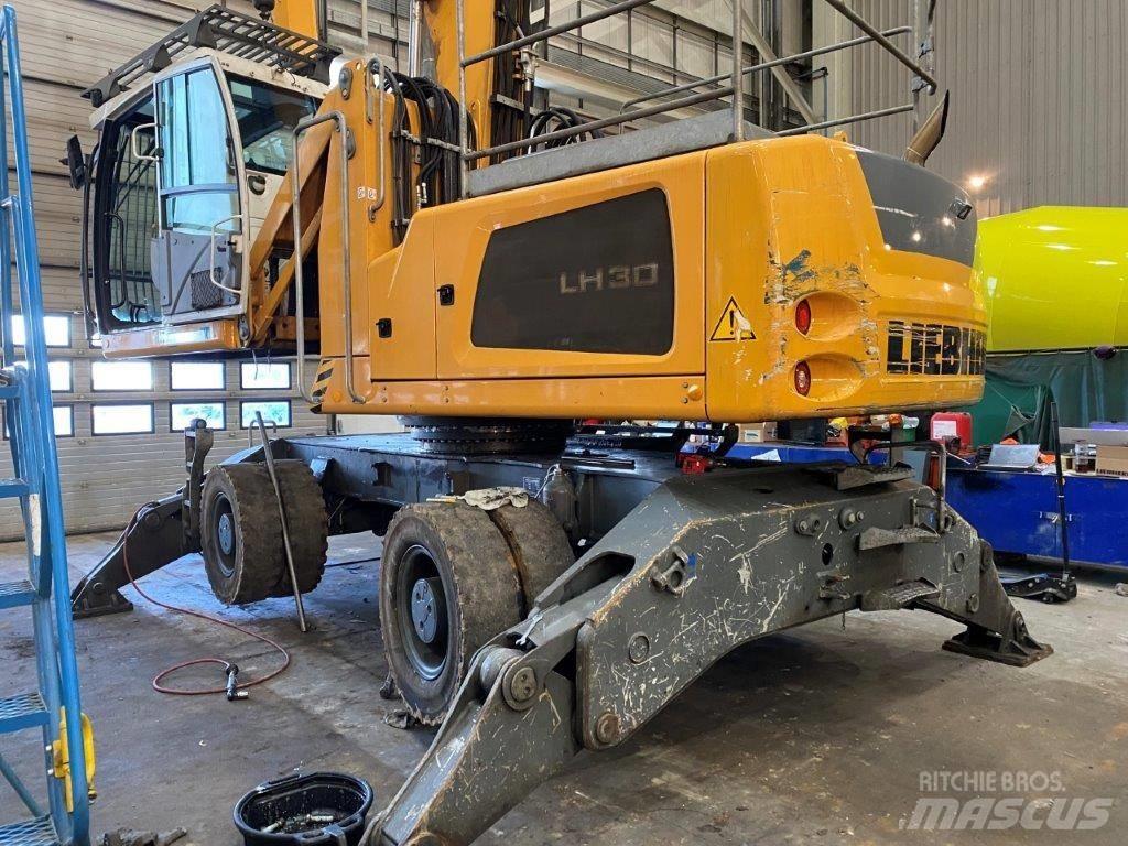 Liebherr LH 30 M Bageri za manipuliranje materijalom / otpadom