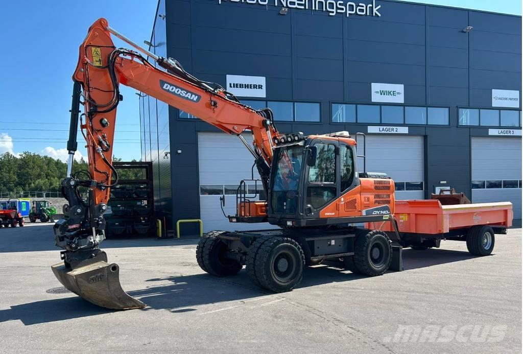 Doosan DX 140 W-5 Bageri na kotačima
