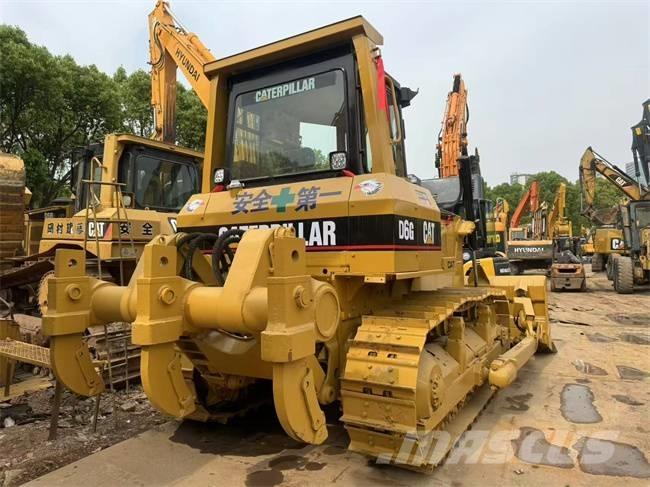 CAT D 6 G Buldožeri gusjeničari