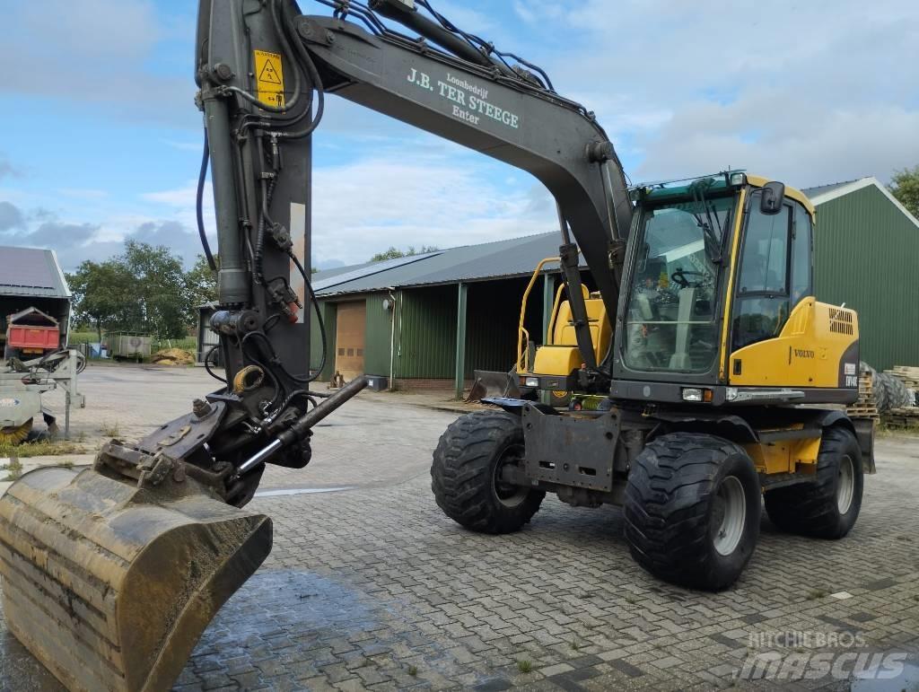 Volvo EW 140 C Bageri na kotačima