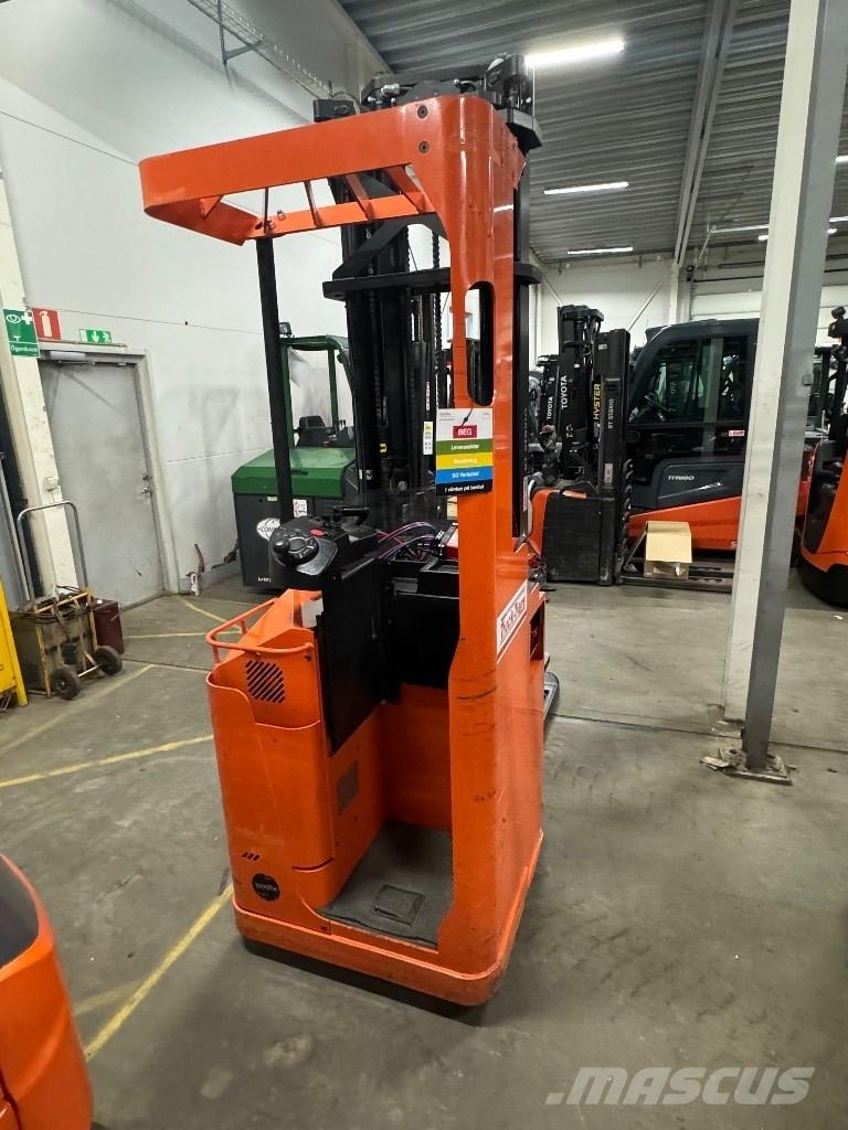 Toyota SSE160 Samopogonski ručni viličari