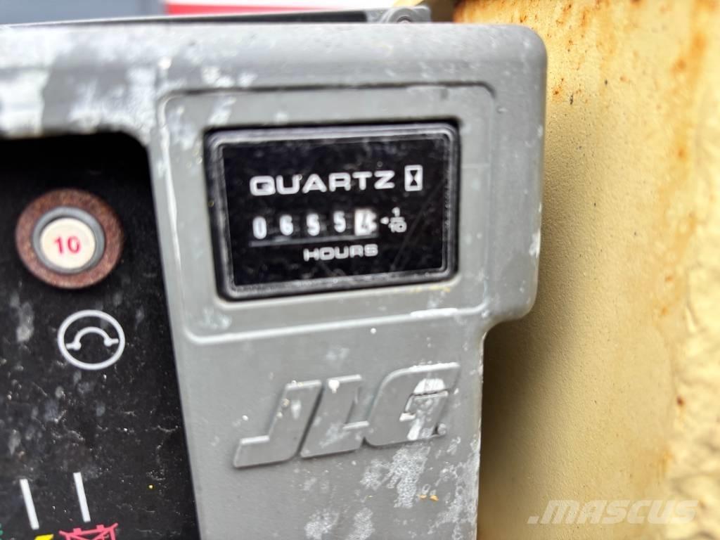 JLG 2630 ES Škaraste platforme