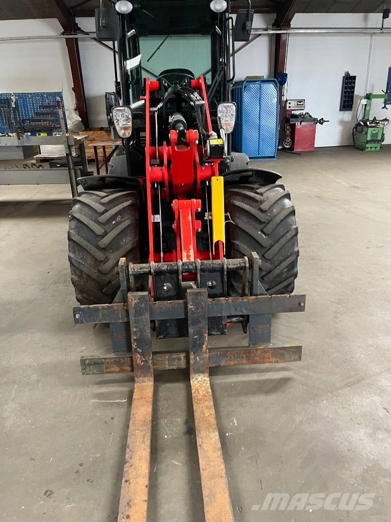 Manitou MLA 5-50 H Mini utovarivači