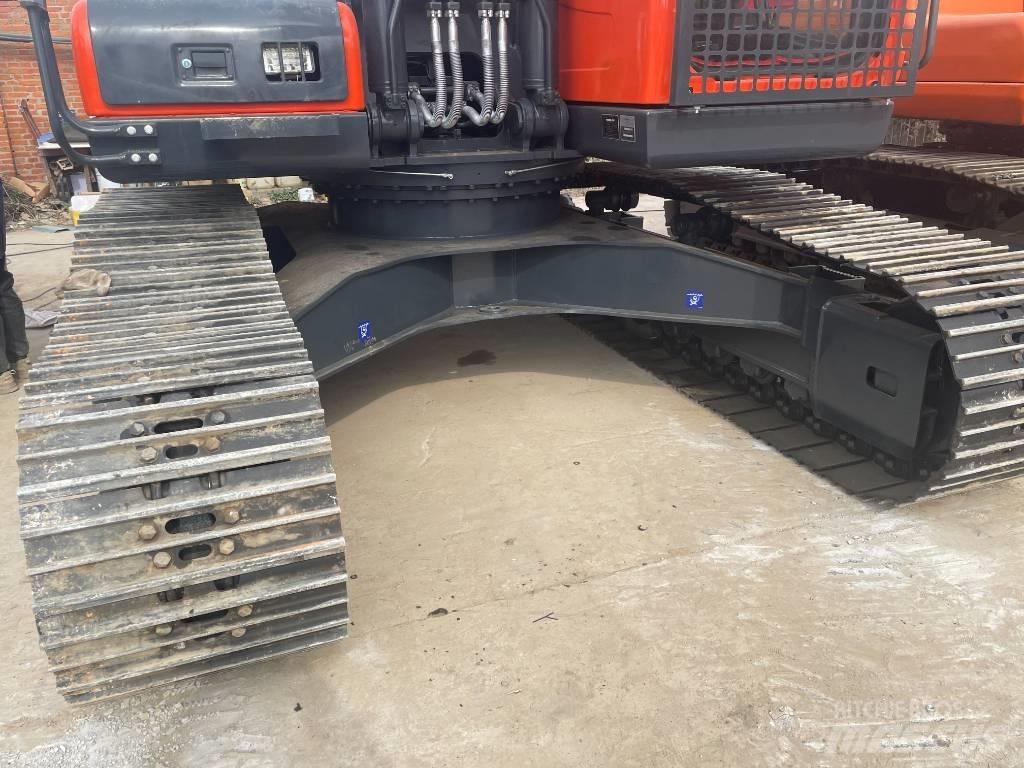 Doosan DX225lc-9 Bageri gusjeničari