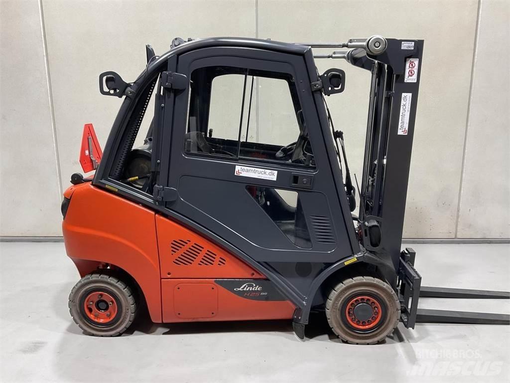 Linde H25T-02 Plinski viličari