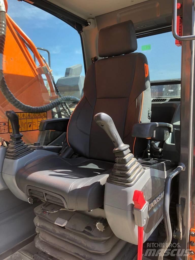 Doosan DX 300 LC-7 Bageri gusjeničari