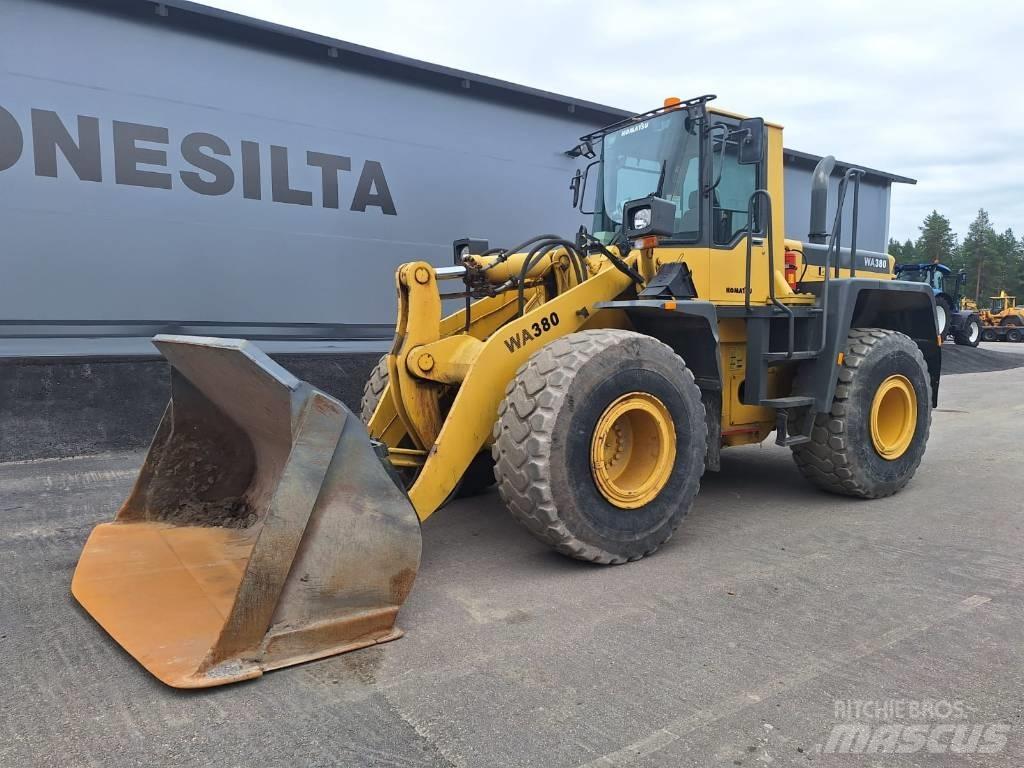 Komatsu WA 380-3A Utovarivači na kotačima