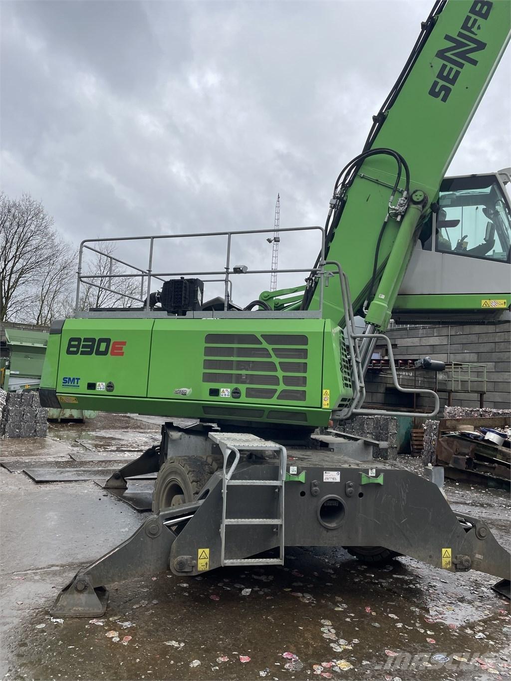 Sennebogen 830 E Bageri za manipuliranje materijalom / otpadom