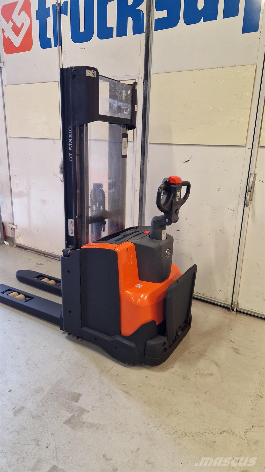 Toyota SWE140L Samopogonski ručni viličari