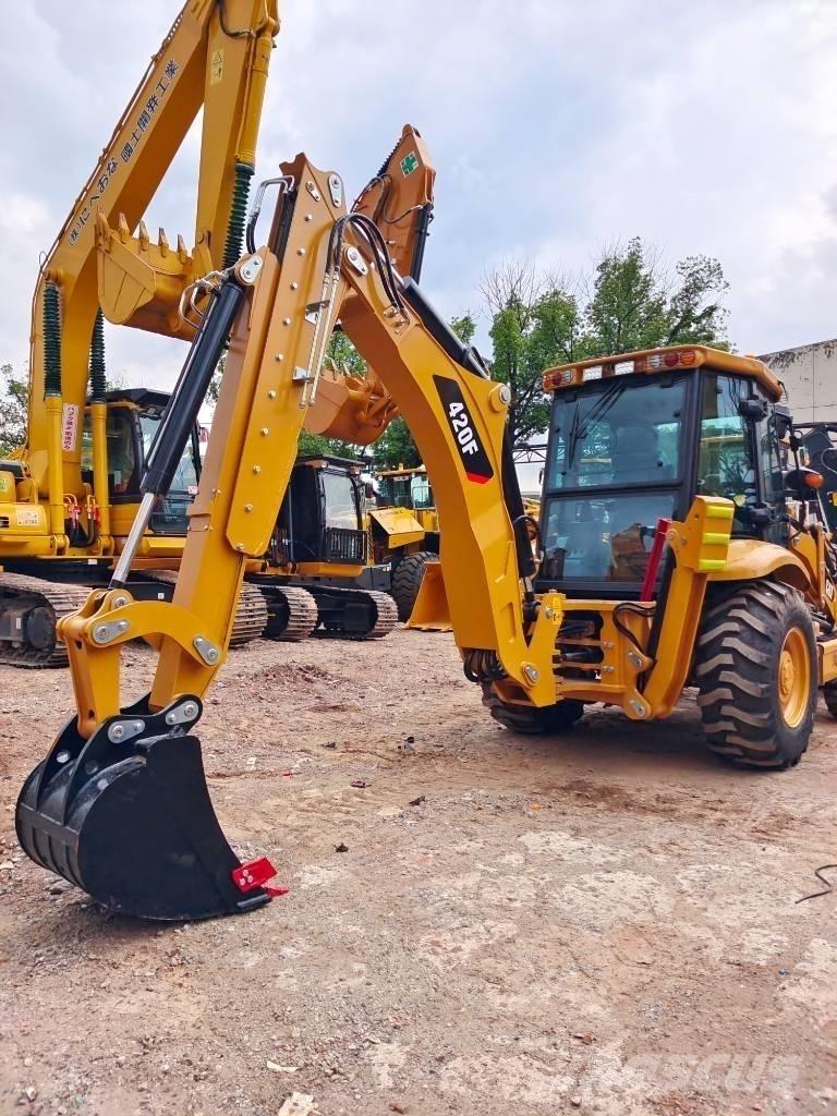 CAT 430 F Utovarni rovokopači
