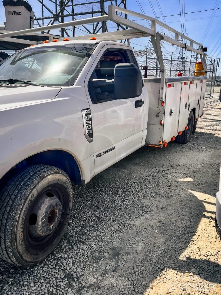 Ford F 350 XL Kiperi