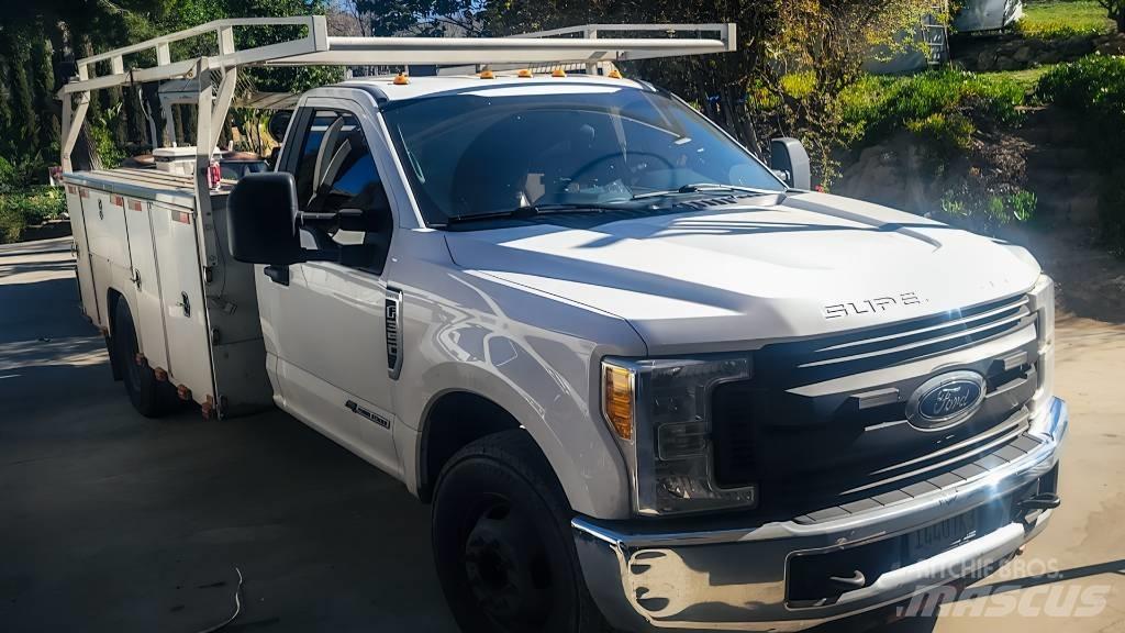 Ford F 350 XL Kiperi