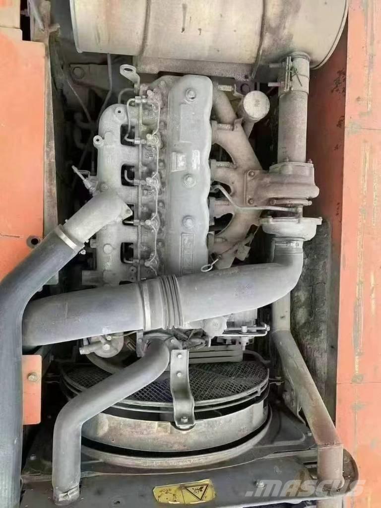Hitachi ZX240 Bageri gusjeničari