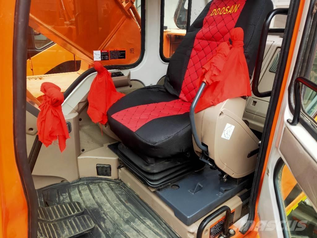 Doosan DH225LC-7 Bageri gusjeničari