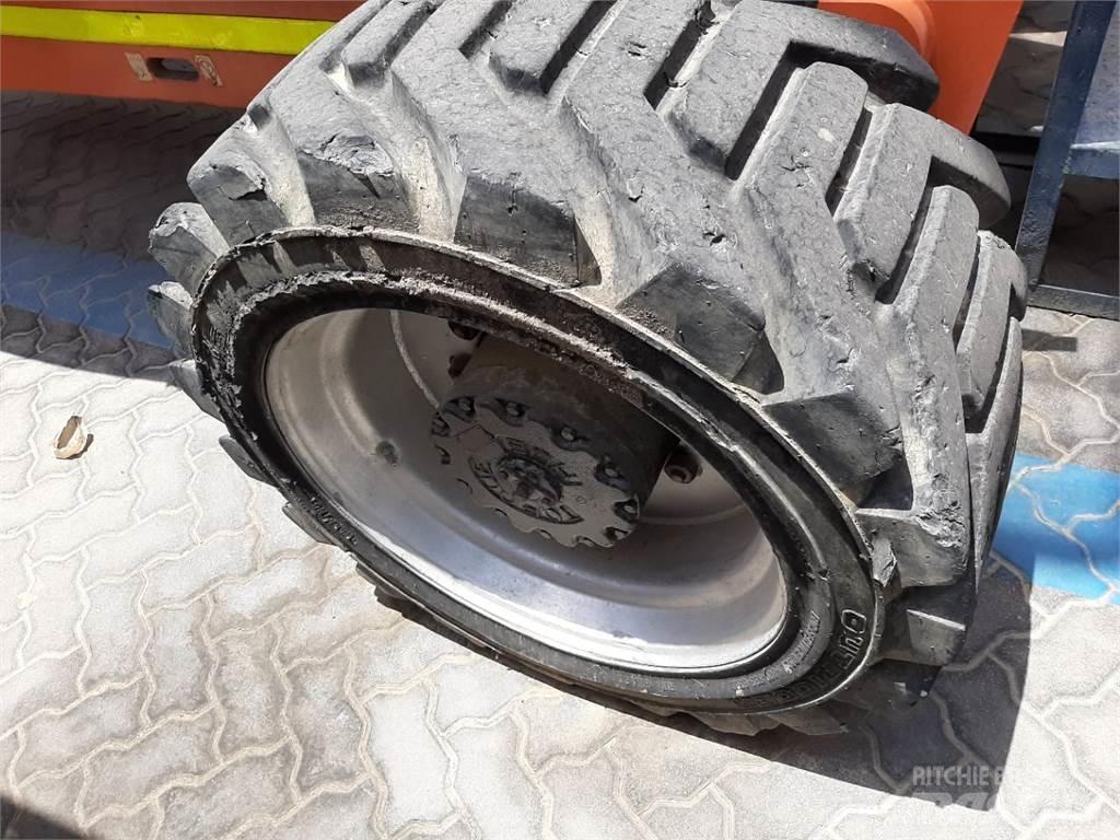 JLG 800AJ Zglobne podizne platforme