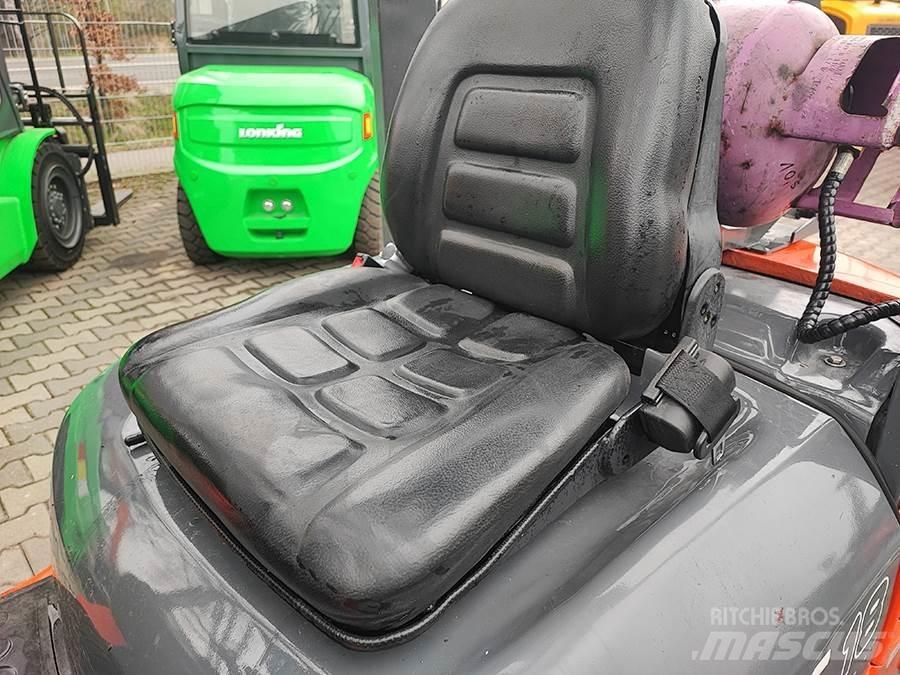 Toyota 42-7FGF18 Plinski viličari