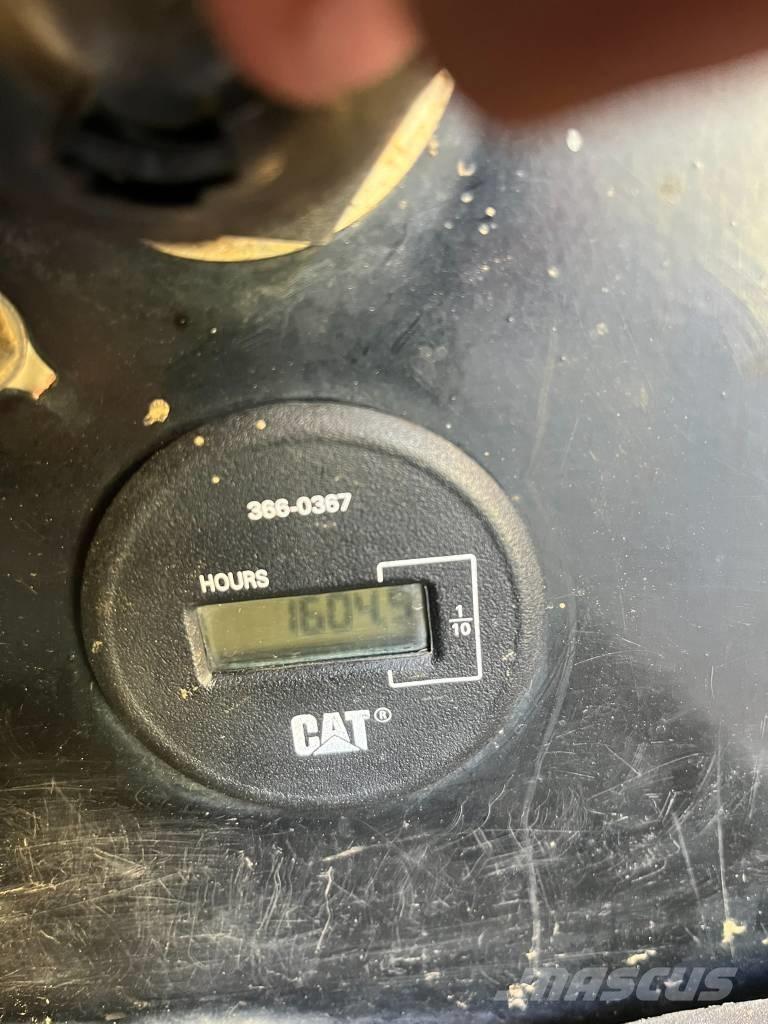 CAT 304 E 2 CR Mini bageri <7t