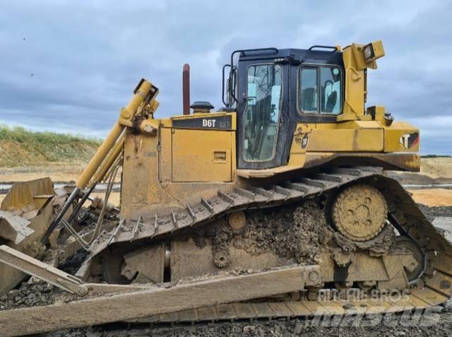 CAT D 6 T LGP Buldožeri gusjeničari