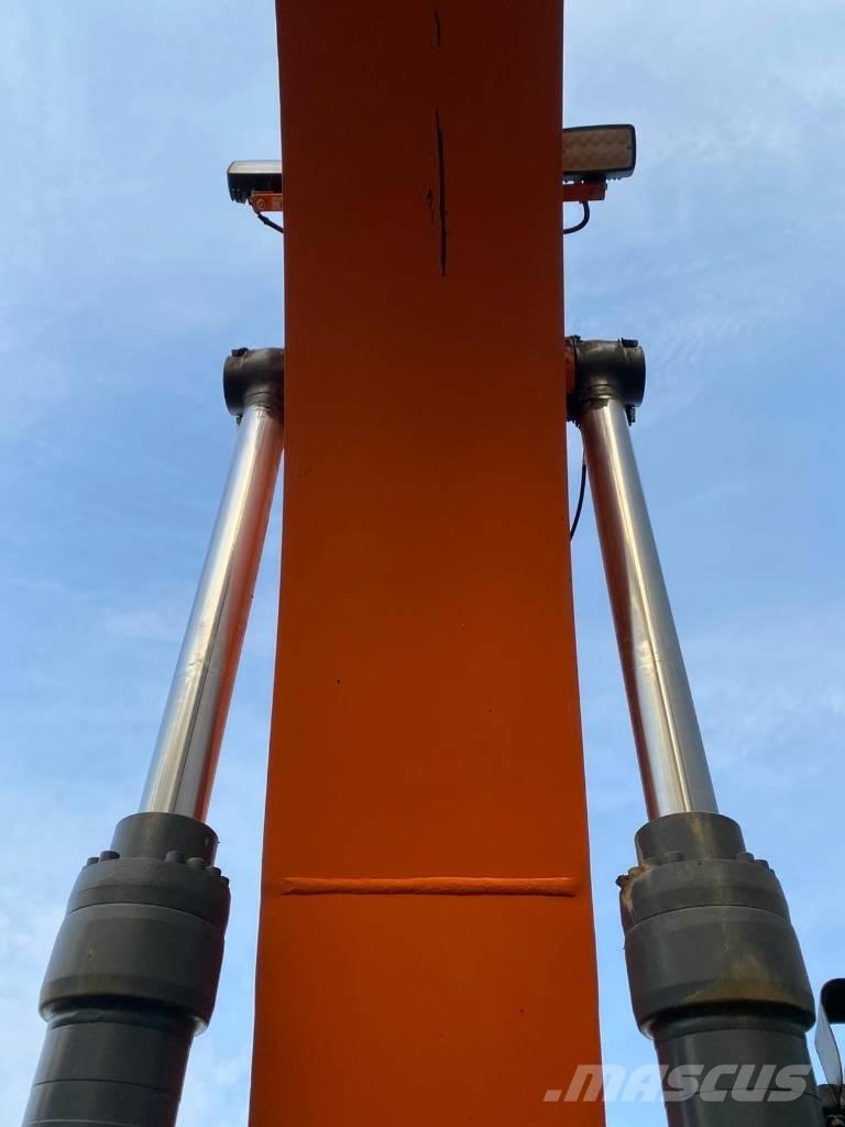 Doosan DX 300 LC-7 Bageri gusjeničari