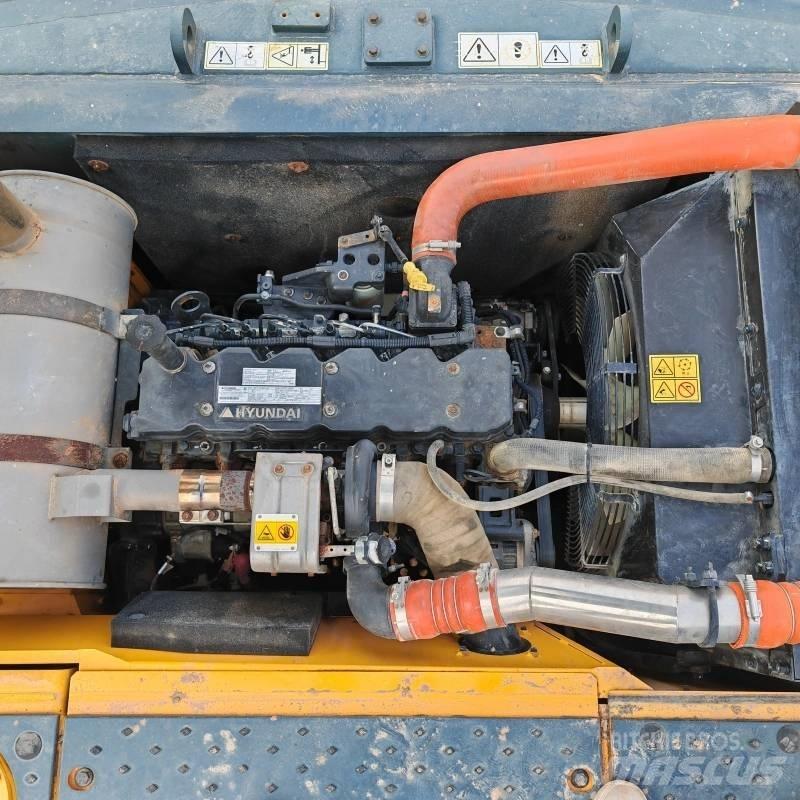 Hyundai 305L Bageri gusjeničari