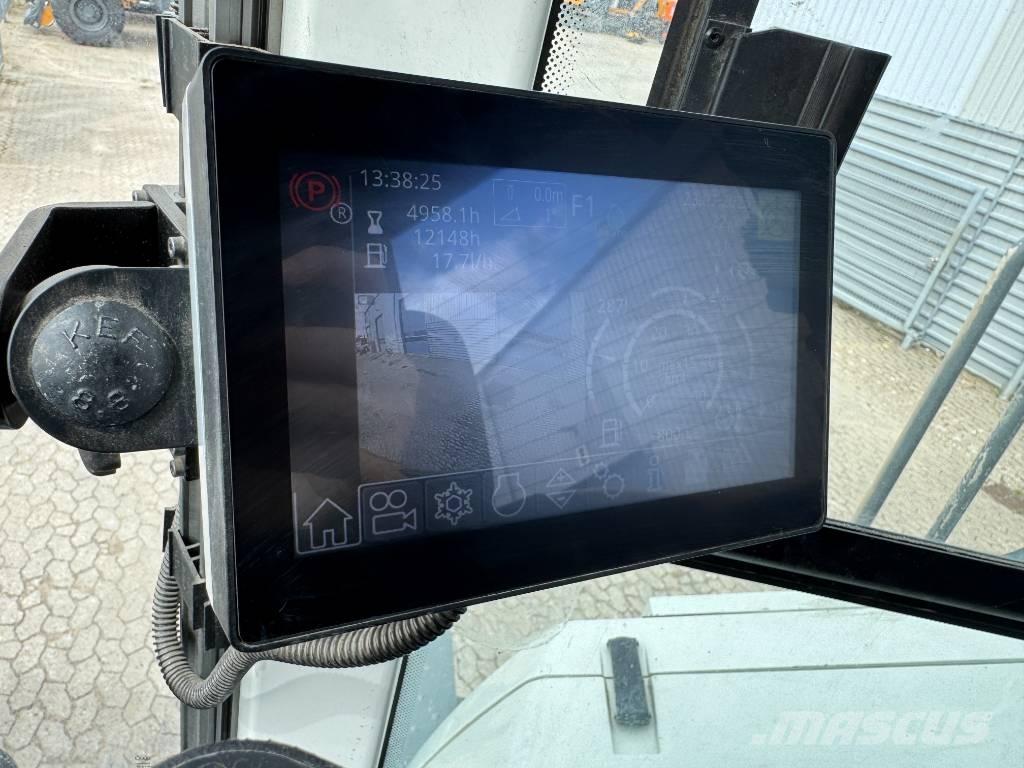 Liebherr L586 Utovarivači na kotačima