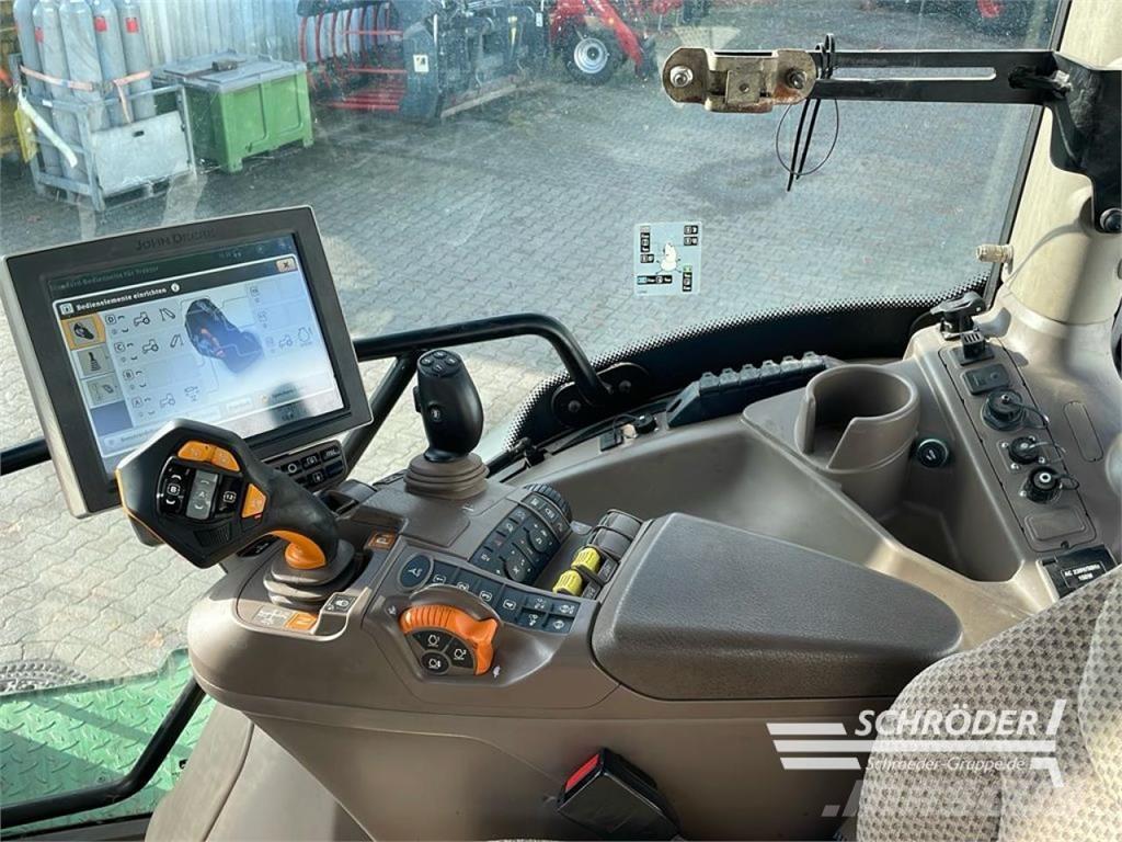 John Deere 6230 R Traktori