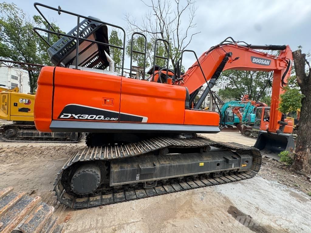 Doosan DX 300 LC LR Bageri gusjeničari