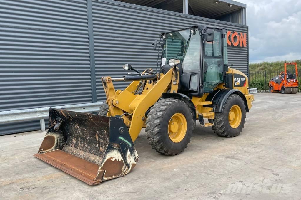 CAT 908 M Utovarivači na kotačima