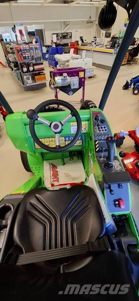 Avant 528 Višenamjenski utovarivači