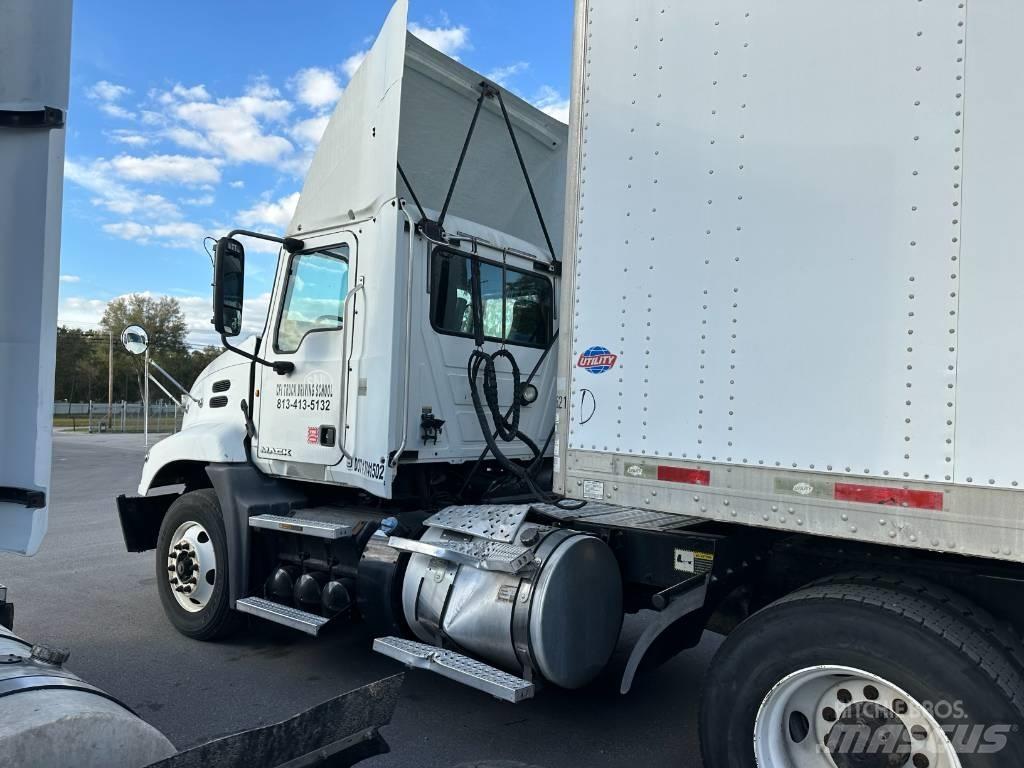 Mack Truck Traktorske jedinice