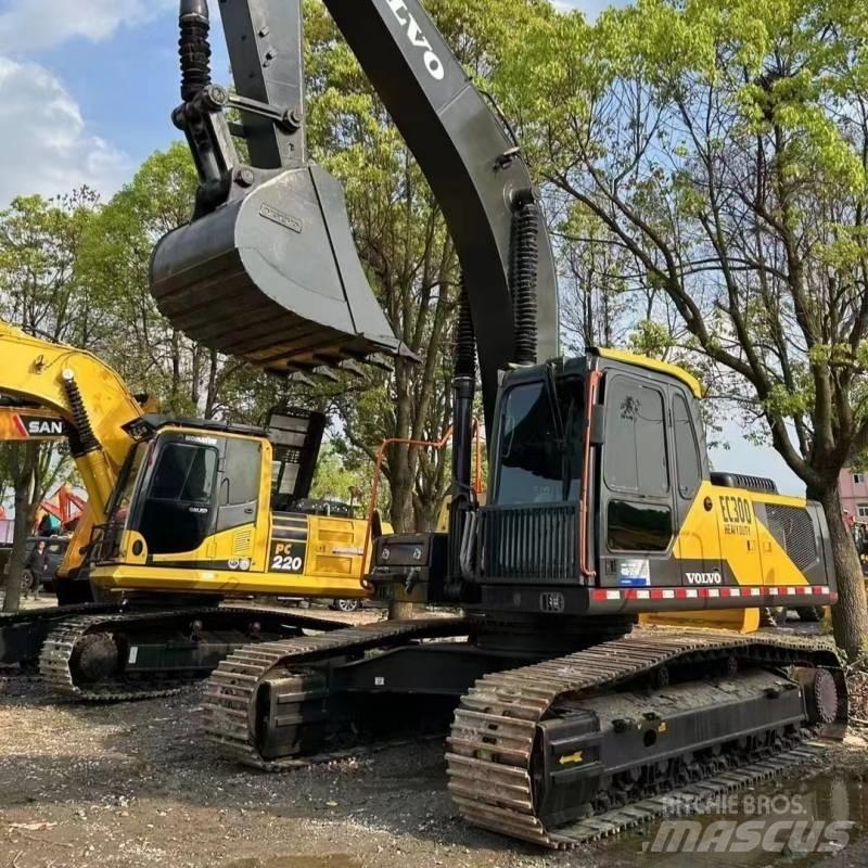 Volvo EC300 Bageri gusjeničari