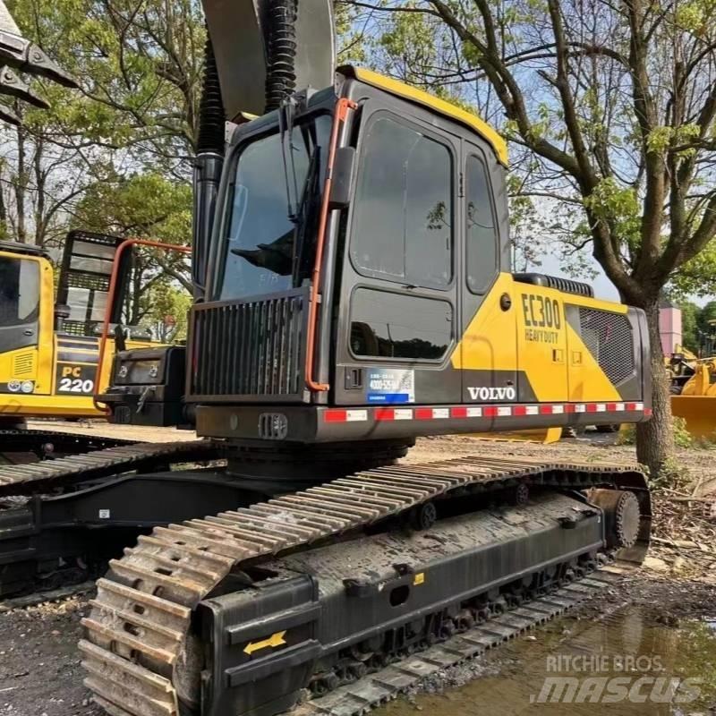 Volvo EC300 Bageri gusjeničari