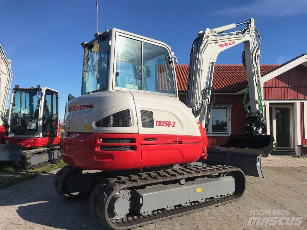 Takeuchi TB250-2 Mini bageri <7t