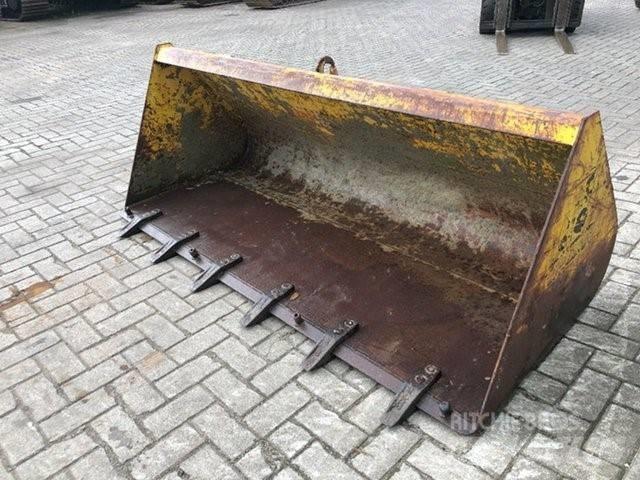 Manitou Tanden bak Kašike / Korpe