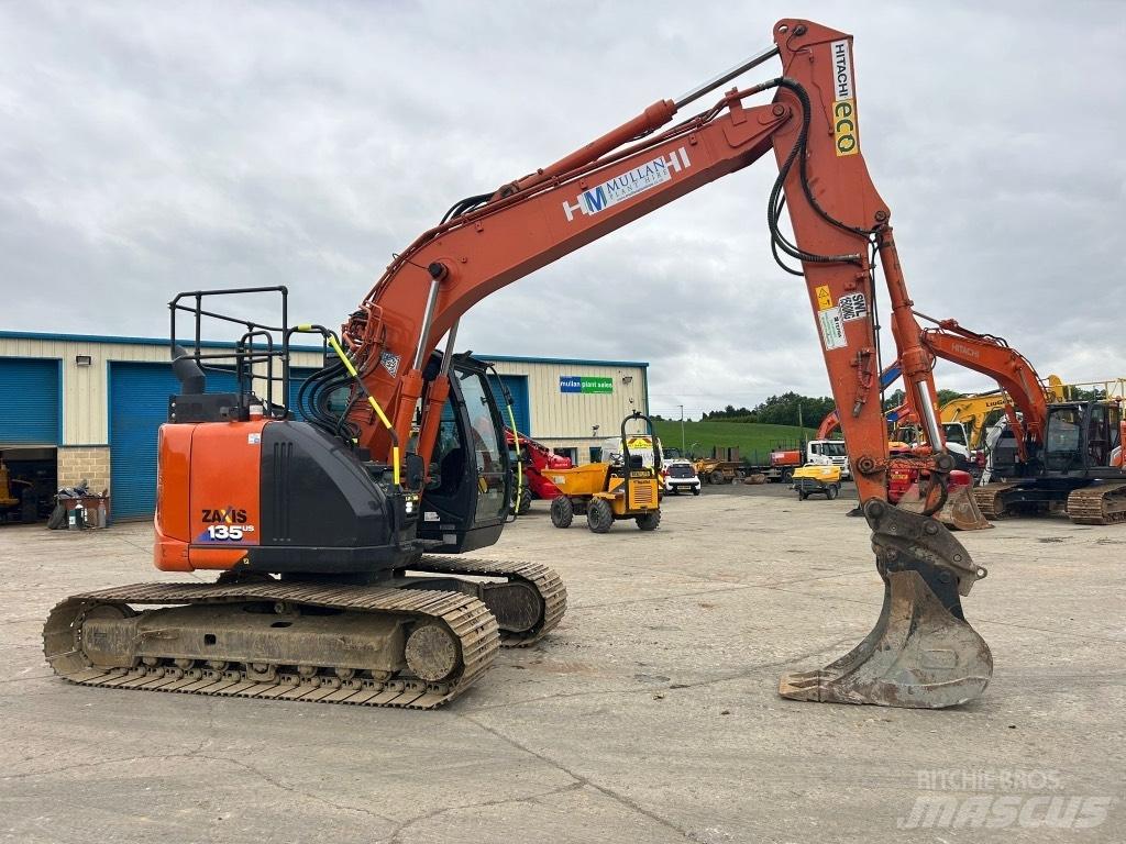 Hitachi ZX135 US-6 Bageri gusjeničari