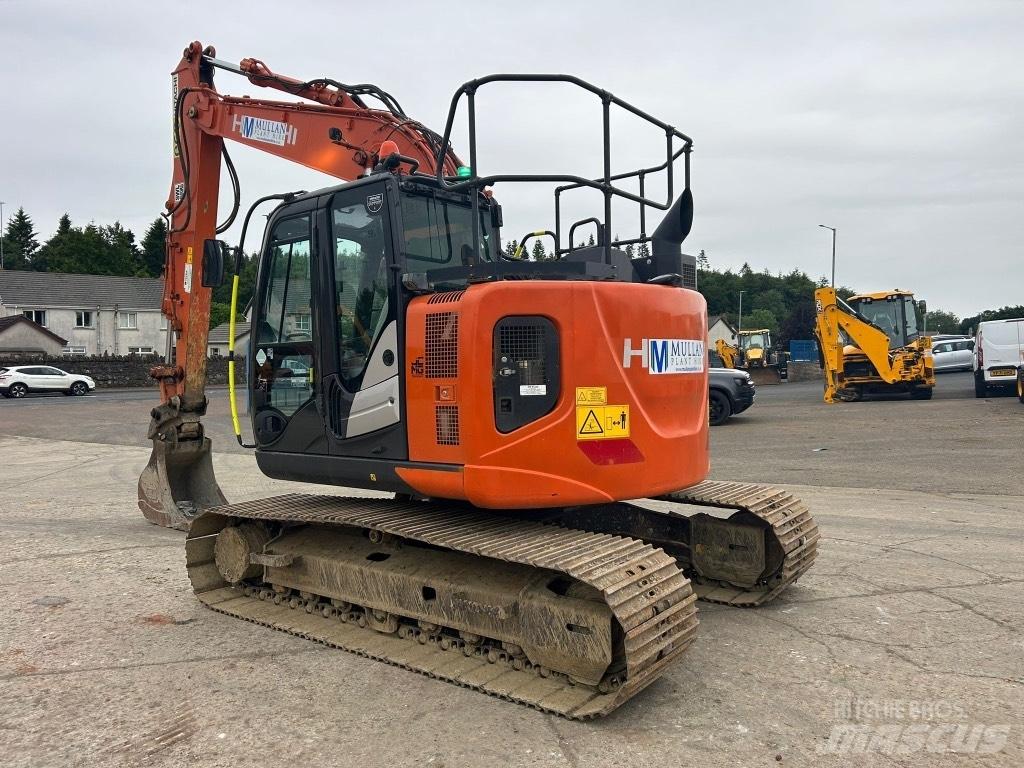 Hitachi ZX135 US-6 Bageri gusjeničari
