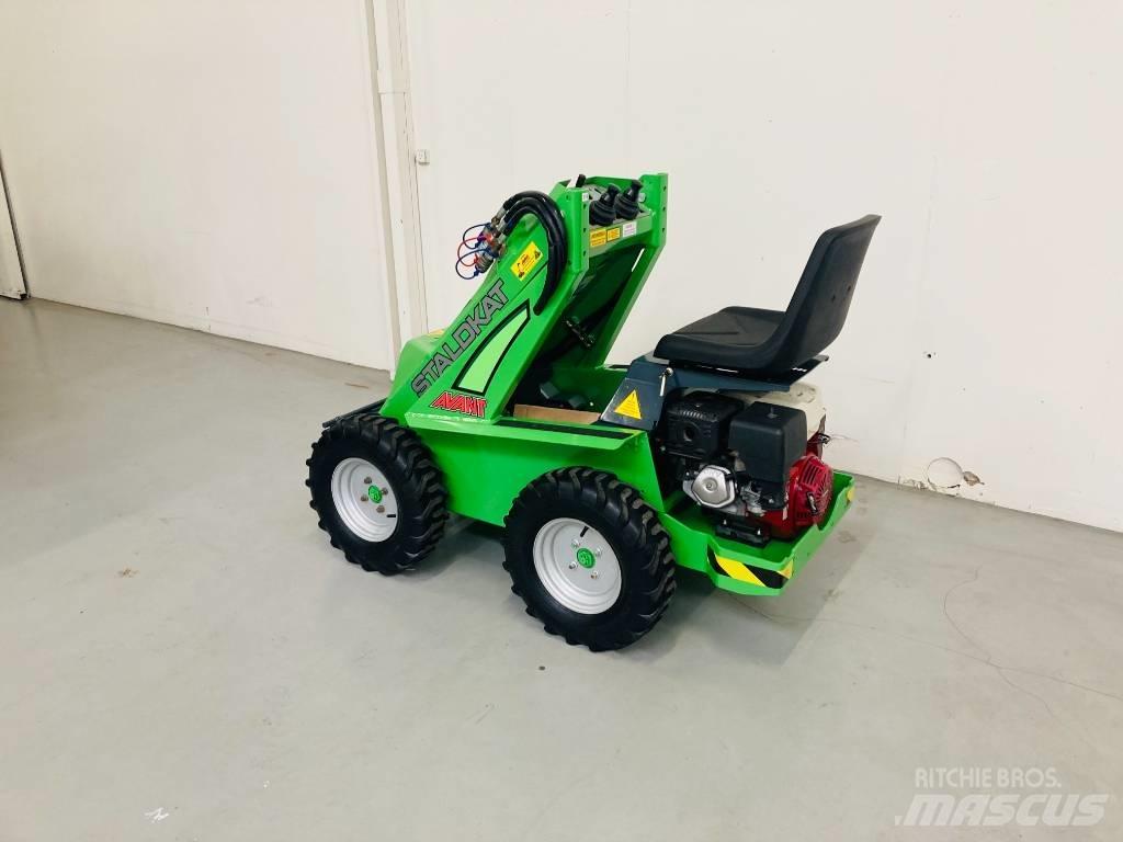 Avant 313 S Skid steer mini utovarivači