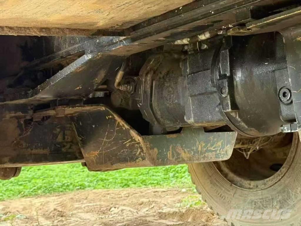 Doosan 150 W-7 Bageri na kotačima