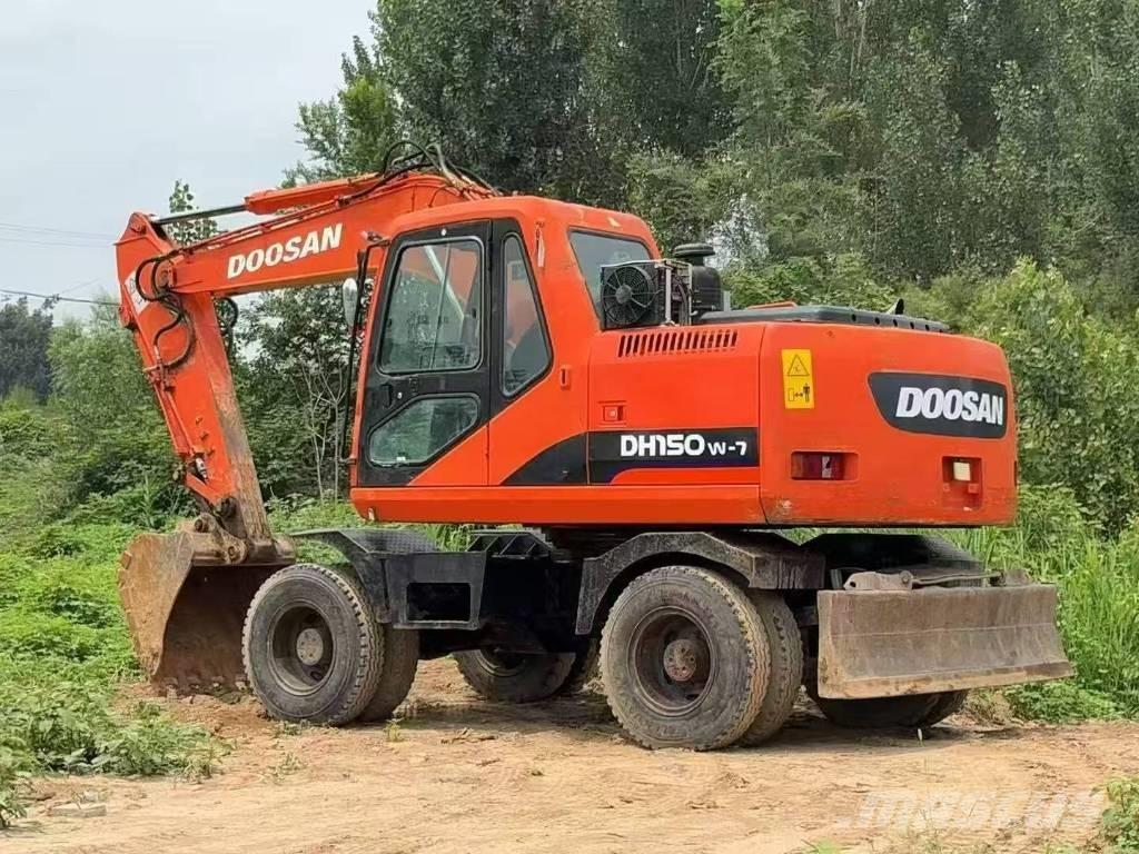 Doosan 150 W-7 Bageri na kotačima