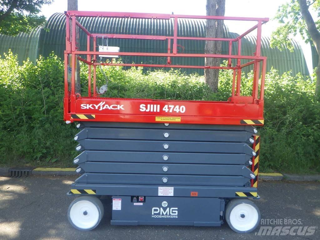 SkyJack SJ4740 Škaraste platforme
