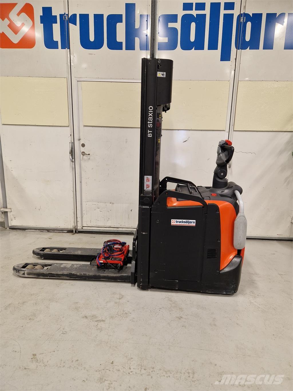 Toyota SPE120L Samopogonski ručni viličari