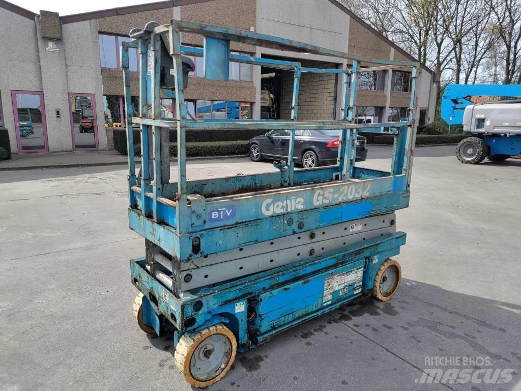Genie GS 2032 Škaraste platforme