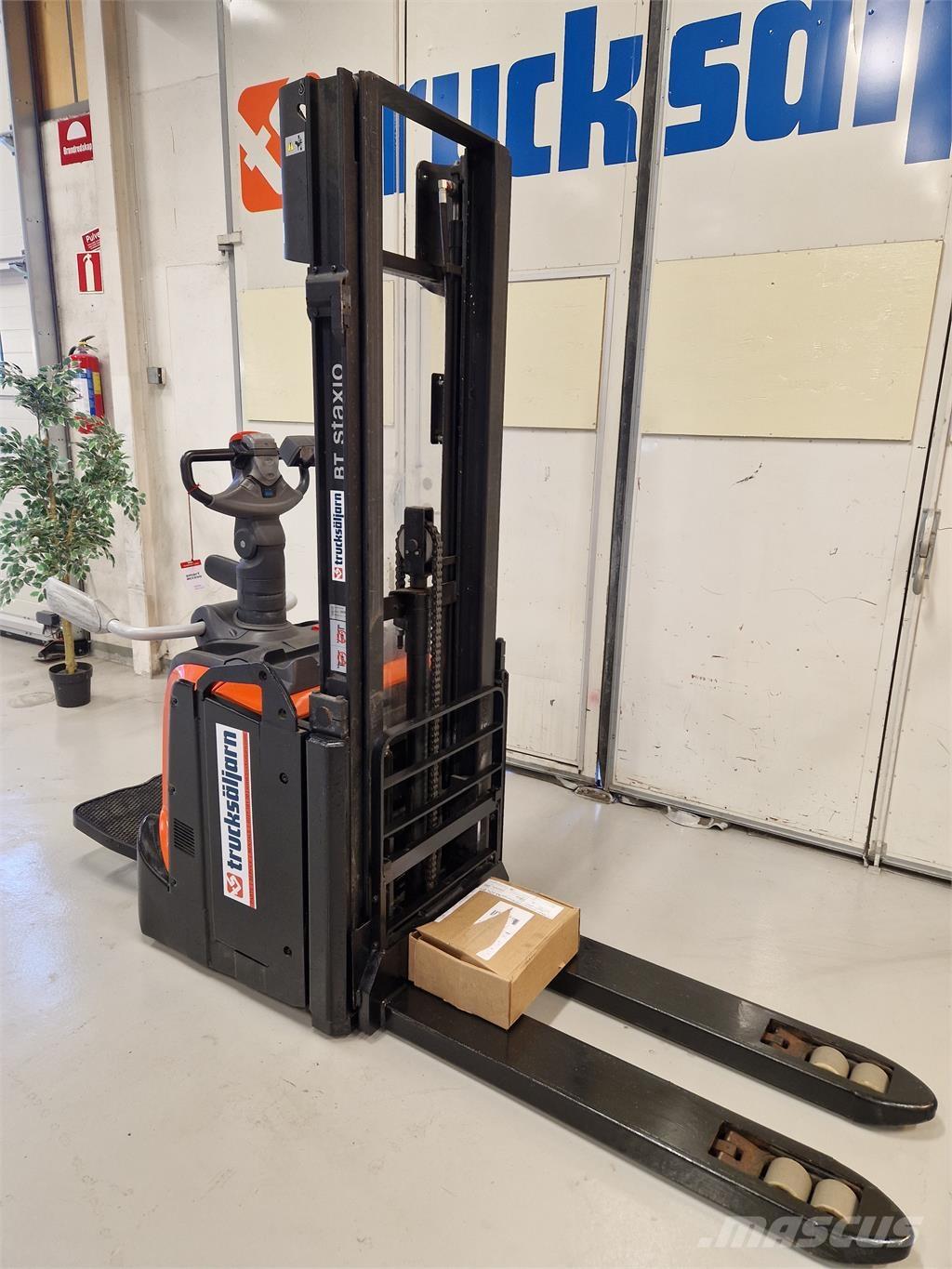 Toyota SPE120L Samopogonski ručni viličari