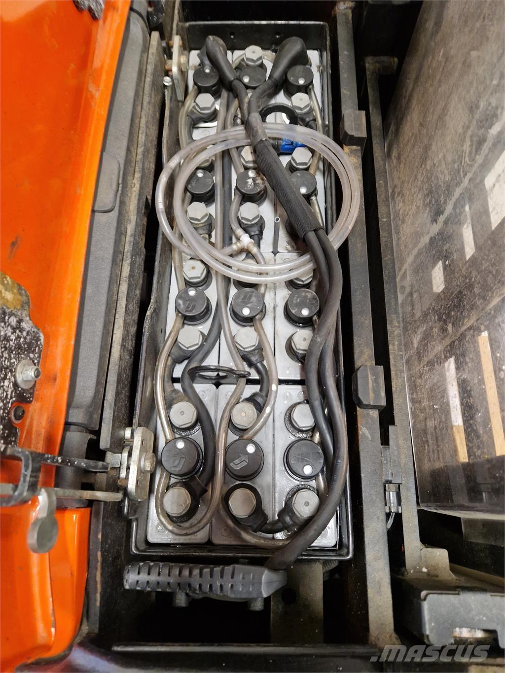 Toyota SPE120L Samopogonski ručni viličari