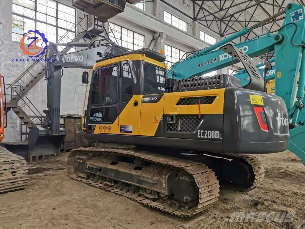 Volvo EC 200 Bageri gusjeničari